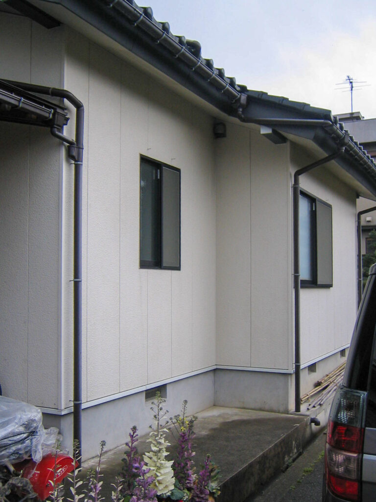 増築前の納戸外観