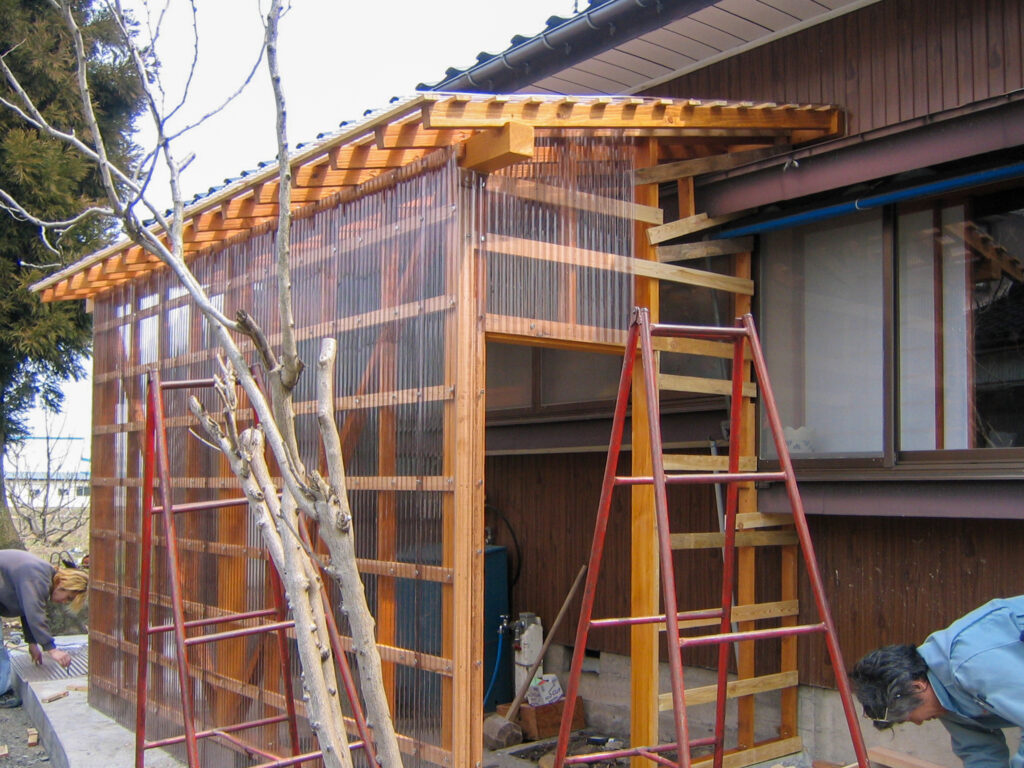 木造物干し完成、外部