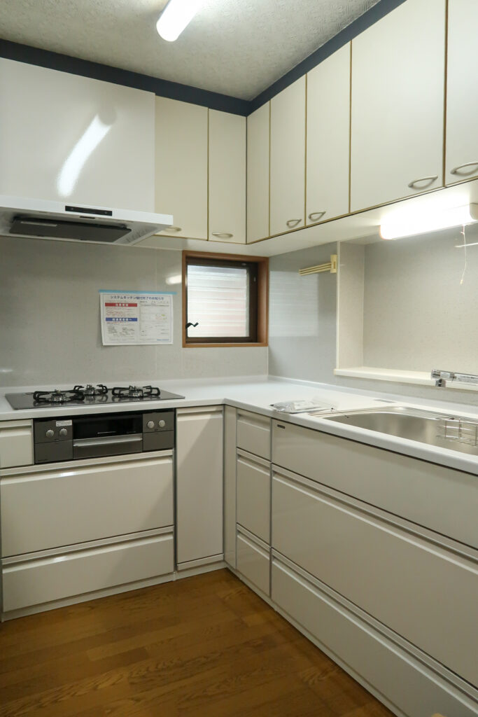 1階L型キッチン入れ替え（タカラスタンダード・トレーシア）施工後