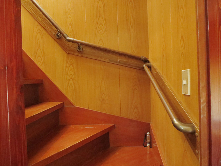 階段手摺り取り付け後コーナー