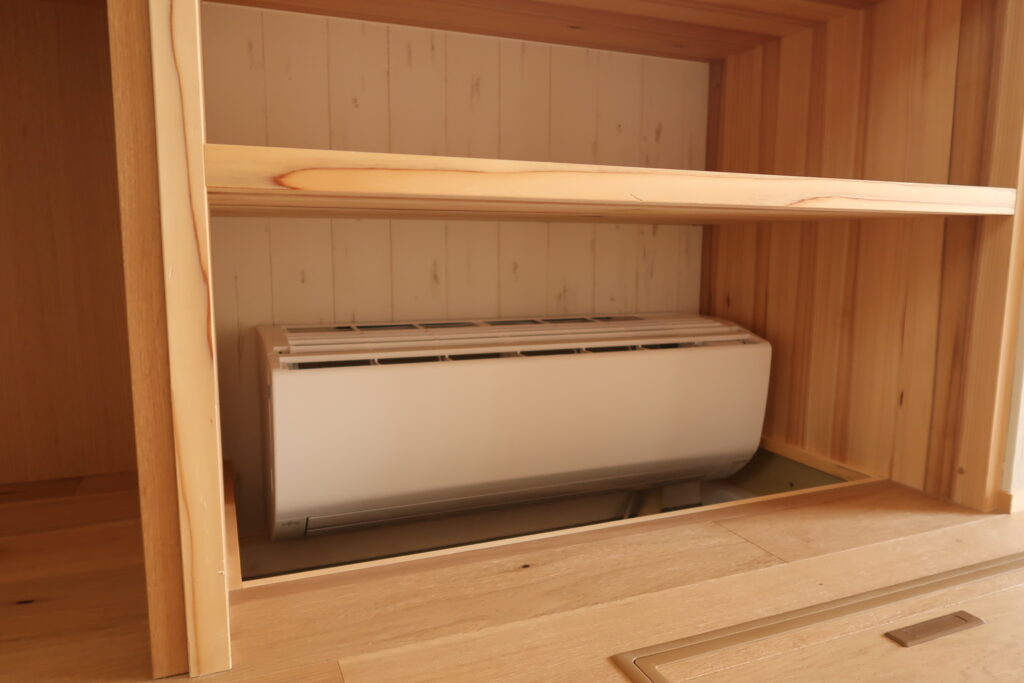 床下エアコン 床暖房 壁掛けエアコン